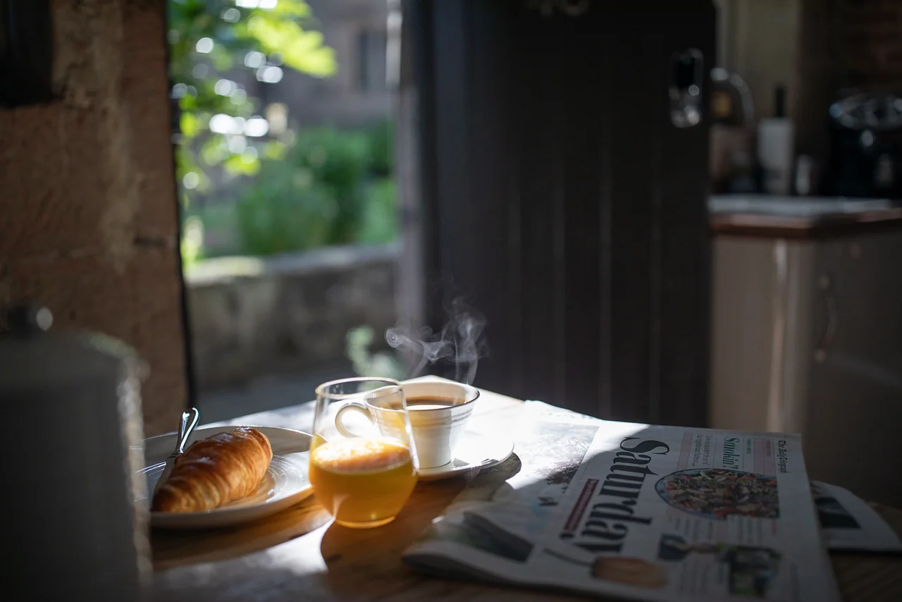 Breakfast and tea beside the doorway at 46 Church Street